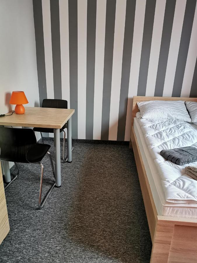 For Rest Hostel Lublin Extérieur photo