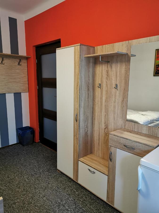 For Rest Hostel Lublin Extérieur photo